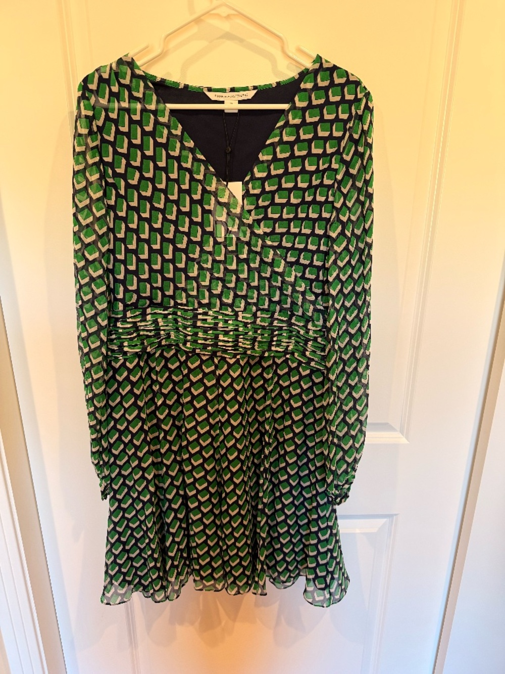 Diane von Furstenberg Ashlynn wrap-style dress, size 14, green - new with tags!